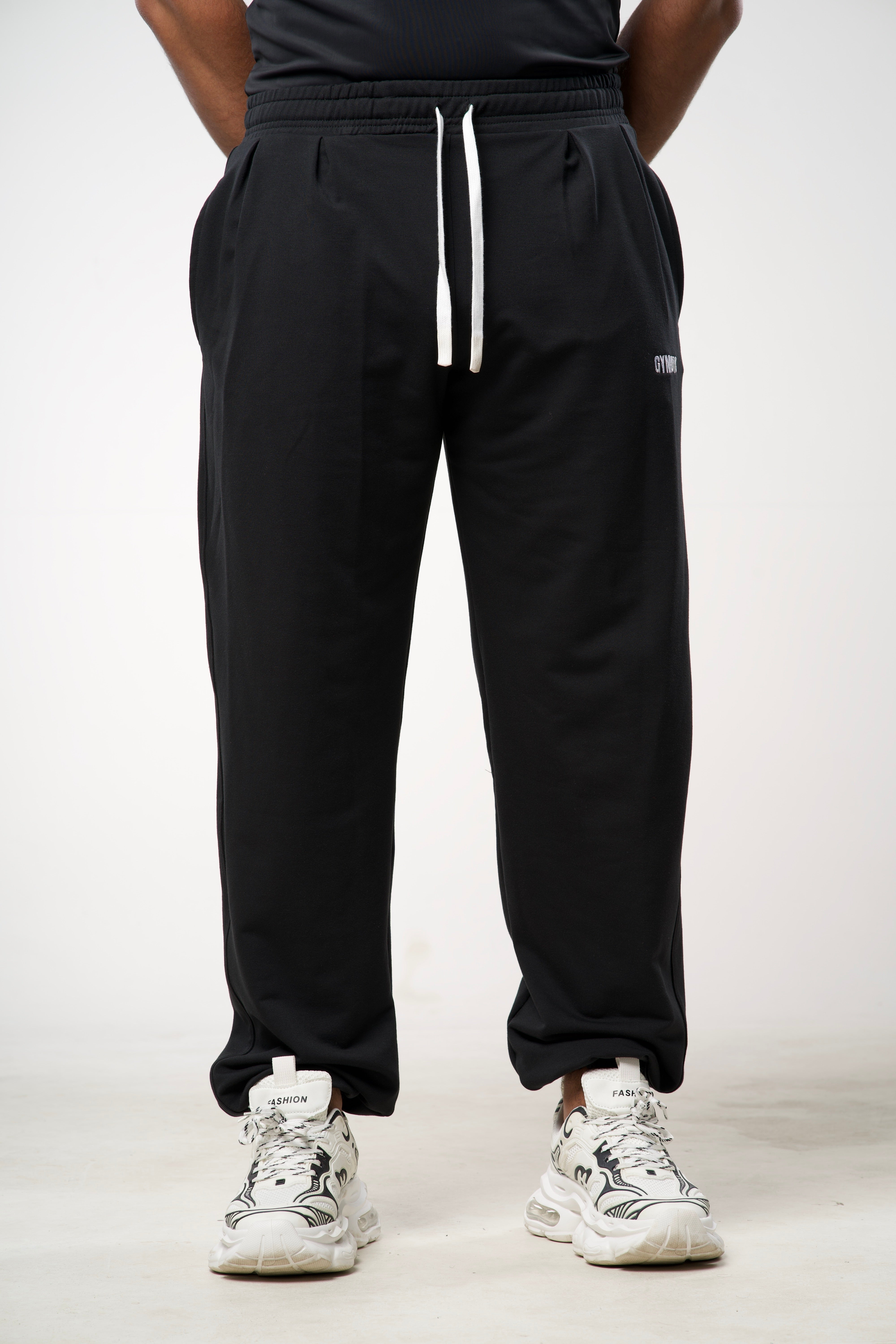 baggy sweatpants –Black